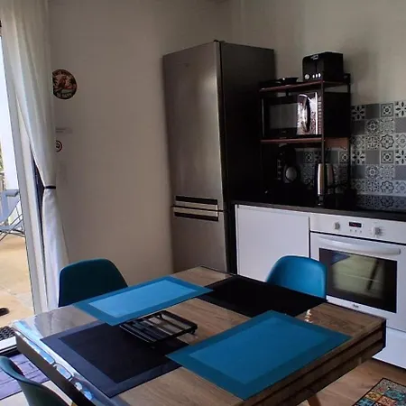 Appartement Le Cocoon Avec Terrasse A 5 Min De La Ciotat Ceyreste