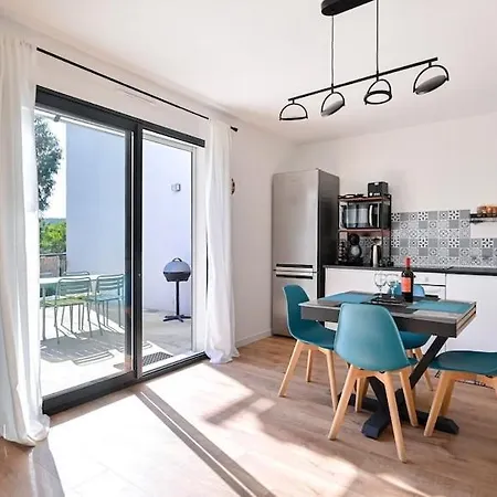 Le Cocoon Avec Terrasse A 5 Min De La Ciotat Ceyreste