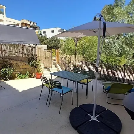 Le Cocoon Avec Terrasse A 5 Min De La Ciotat Ceyreste