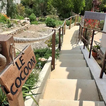 Le Cocoon Avec Terrasse A 5 Min De La Ciotat Apartment *